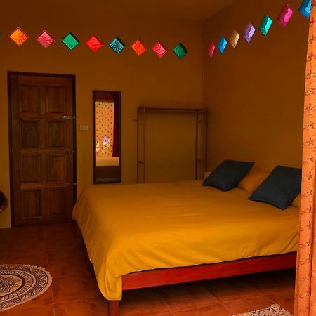 One World Bungalows เกาะลันตา ภายนอก รูปภาพ